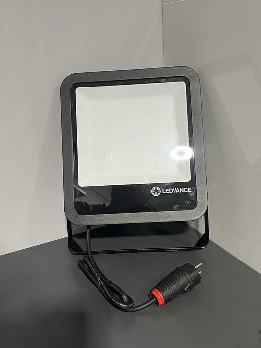 Lampa, naświetlacz Ledvance fl 150 p 100w/Komis Krzysiek