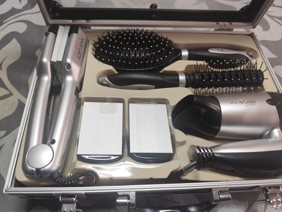 Caixa alumínio com conjunto secador cabelo e alisador