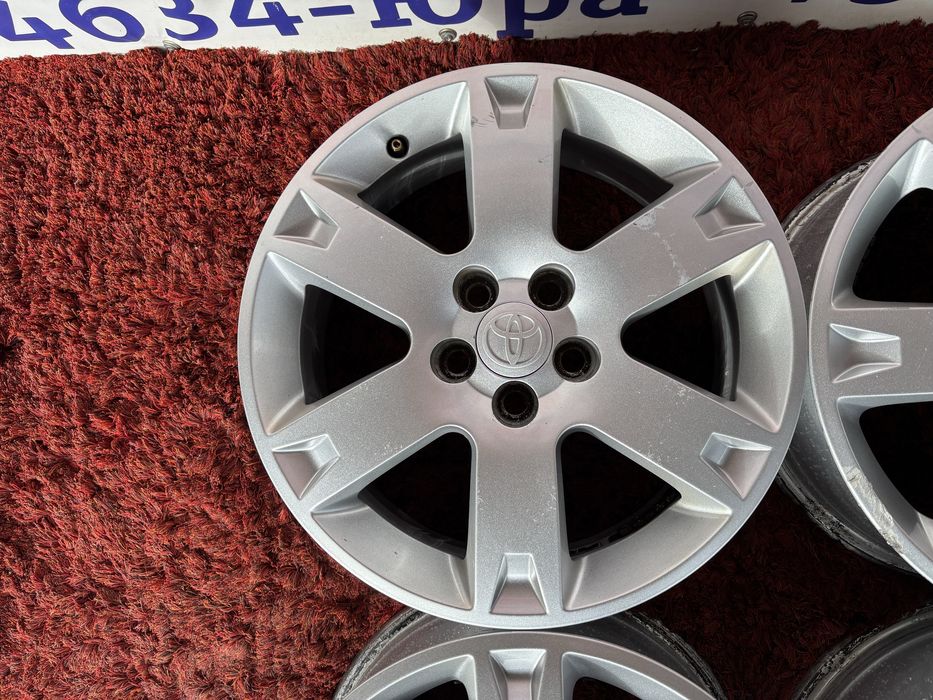 Original Toyota Avensis Corolla Prius R16 5x100