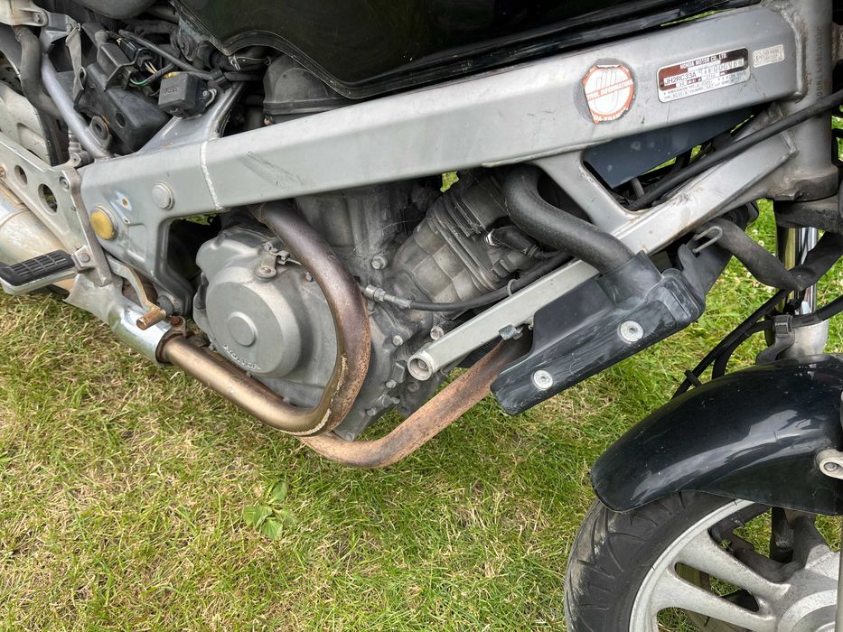 Honda Ntv 650 na części lagi silnik gaźniki lampa szyba wydech koła