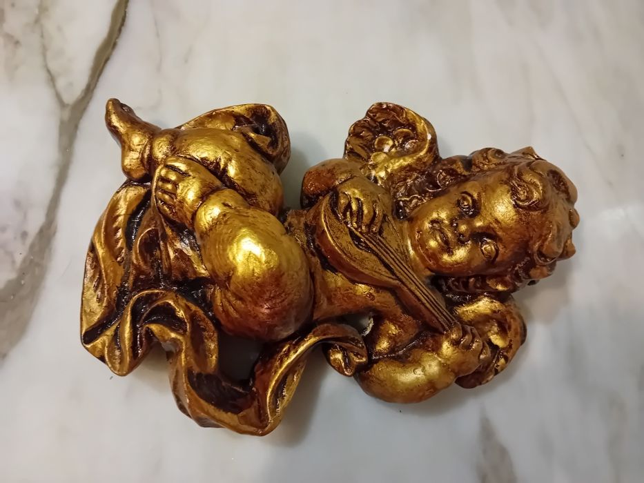 Anjo Querubin Dourado