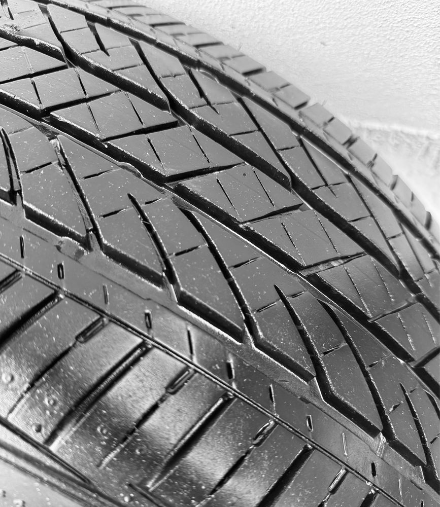 Bridgestone Dueler H/P Sport AS 235/55 r20