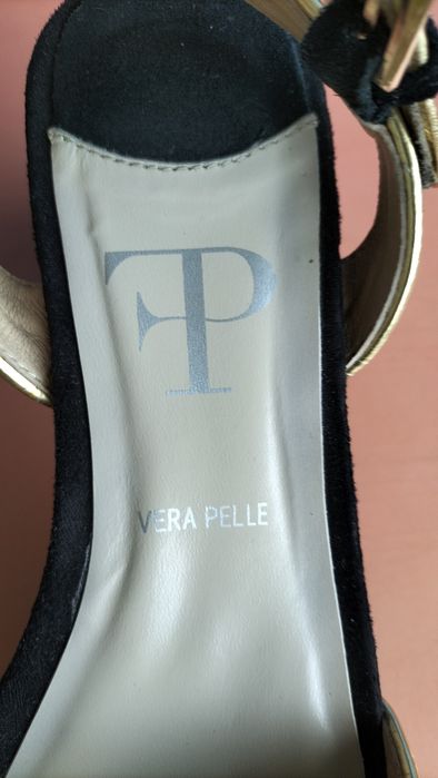 Sandálias de salto alto em pele genuína