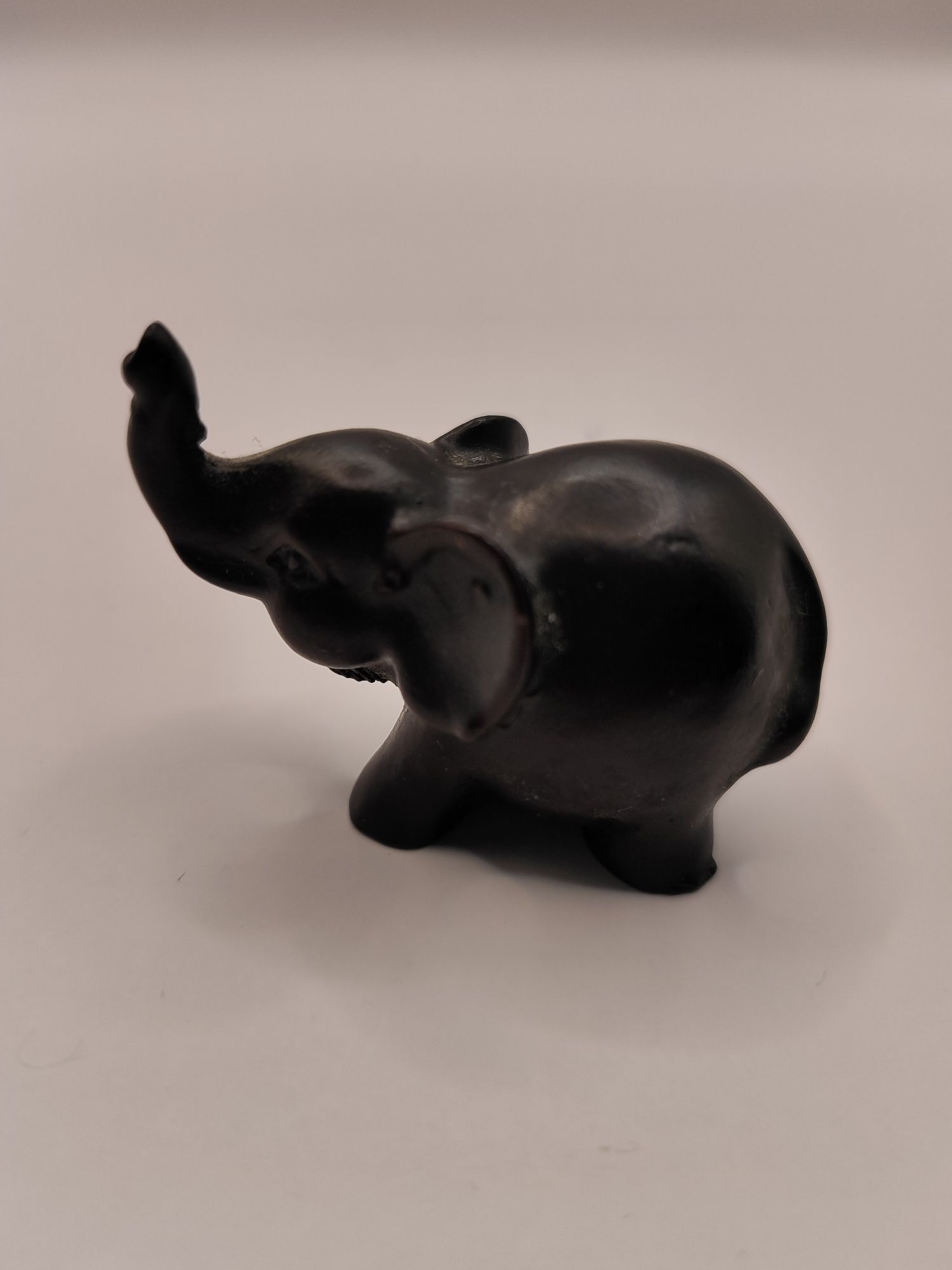 Słoń brązowy słonik ceramiczna figurka