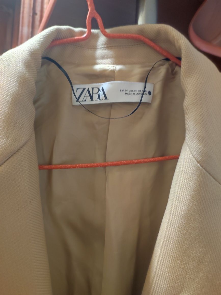 Новое Пальто Zara женское