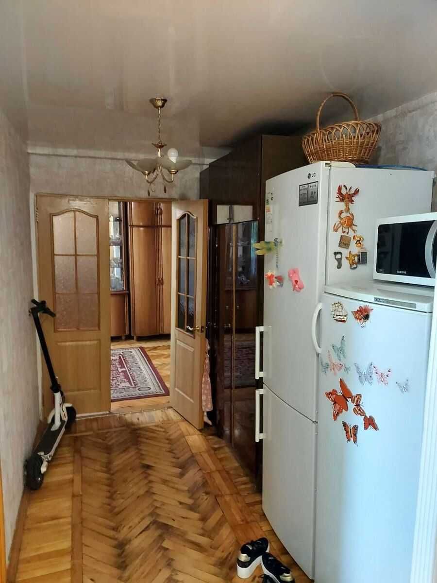 3-кмн квартира, 3-й Шевченківський (111-972-127)