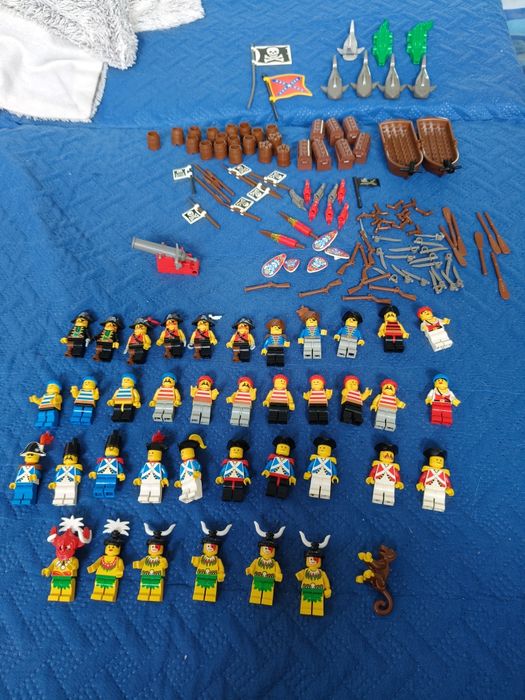 Mega duży zestaw figurek LEGO Piraci z lat dziewiedziesiatych