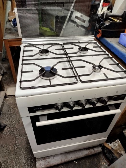 venda e reparações de esquentadores, fogões, placas, fornos.