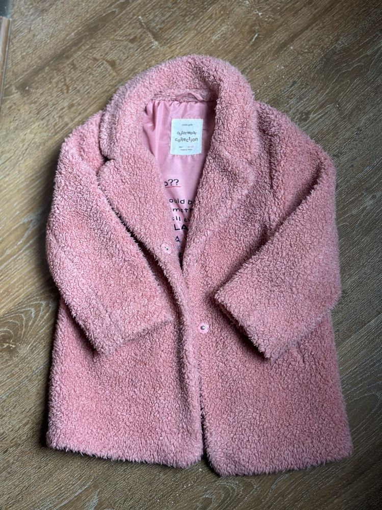 Пальто Zara,курточка 122