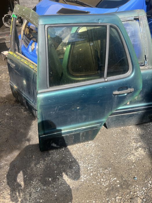 Дверь любая Мерседес мл год 2002 mercedes w163