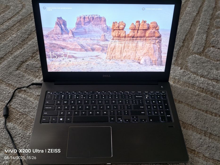 Laptop Dell Vostro 5568 15,6" Intel Core5, 8GB, 256GB SSD,