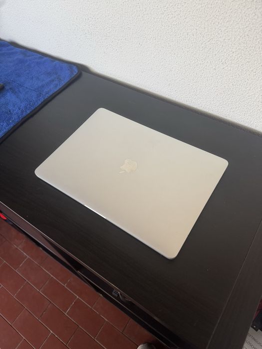 Vendo 2 portateis para reparação