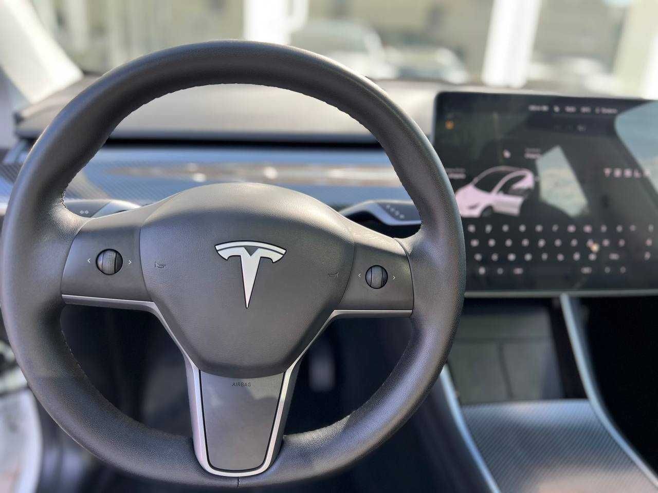 Tesla Model Y 2020
