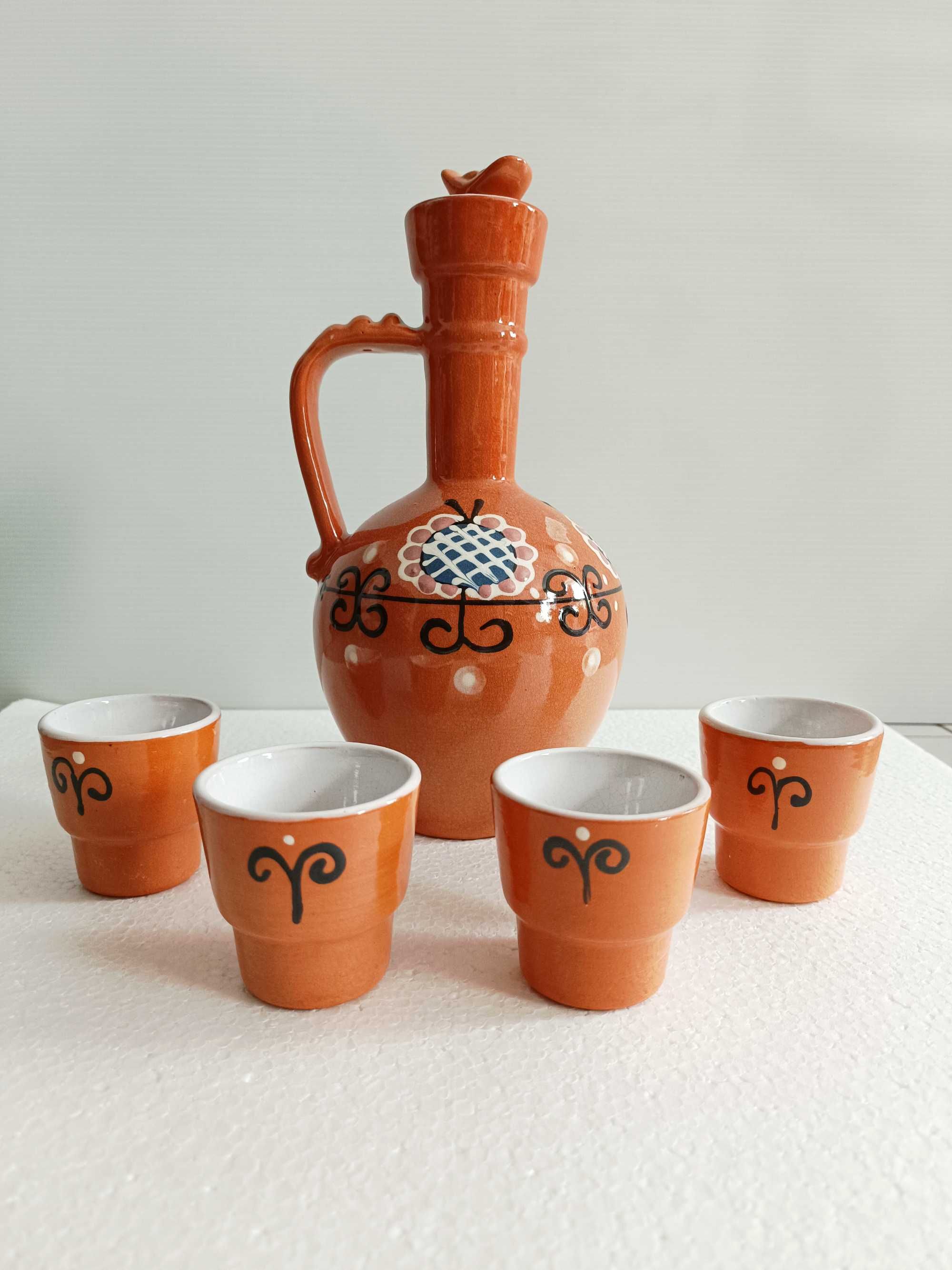 Vintage karafka ceramiczna i 4 kieliszki ręcznie malowane z PRL-u