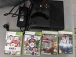 Xbox 360 E 250 GB 4 gry