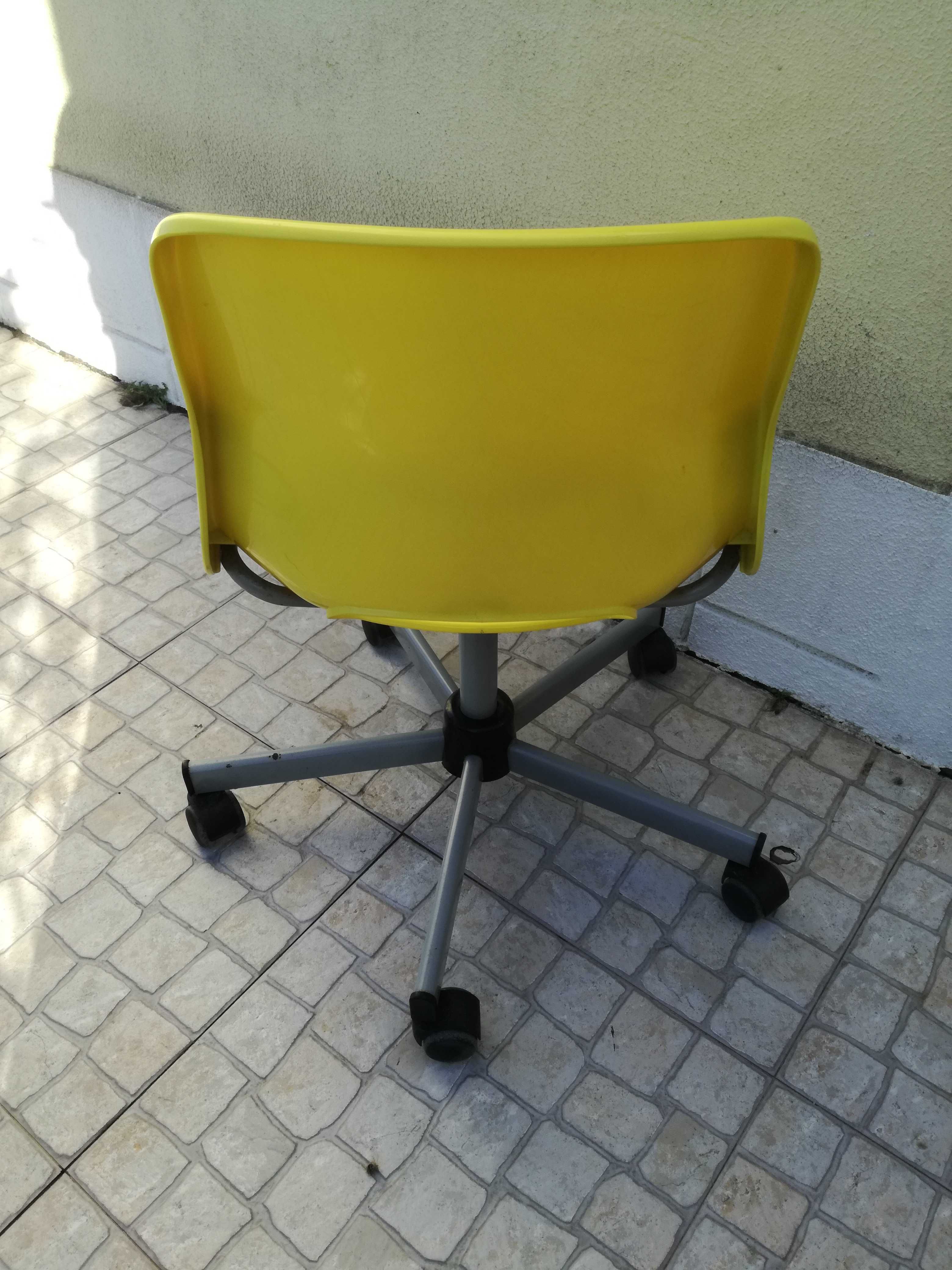Cadeira com rodas Snille do Ikea
