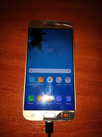 Телефон Samsung Galaxy j7 2017