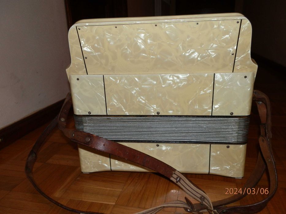 Acordeão Hohner - Sirena I