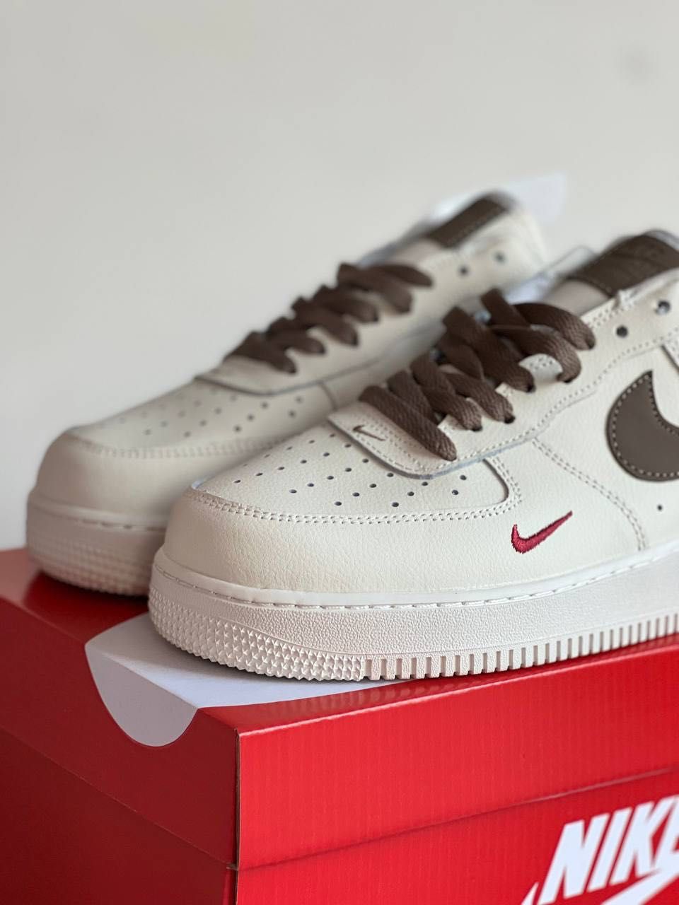 Мужские кроссовки Nike Air Force 1 Low 'White/Ale Brown' Размеры 40-45