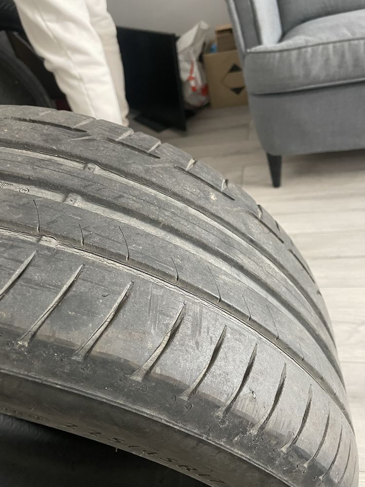 Dunlop 225x45 R17