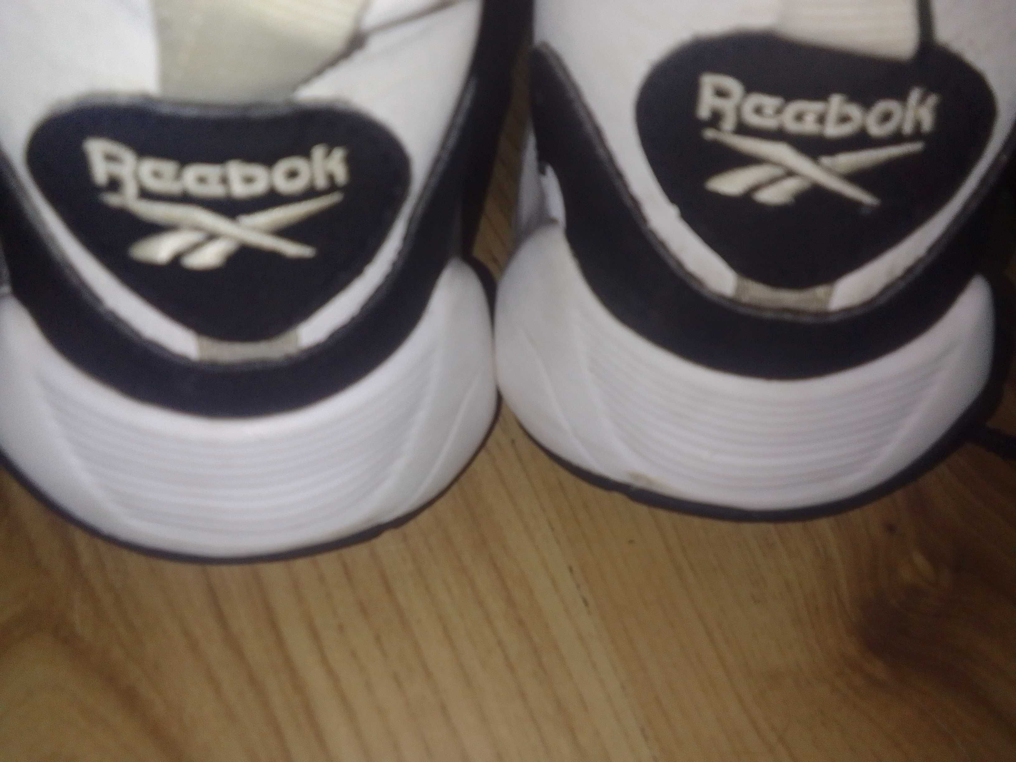 Buty Reebok r.41 wkł.26,5