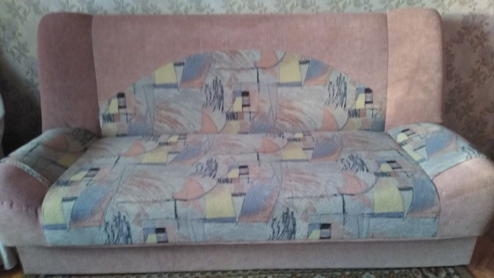 Диван раскладной, состояние  нового,  антикоготь, корпус-сосна