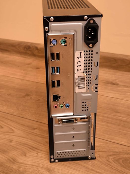 Serwer NAS TrueNAS Proxmox CPU Intel XEON E5-2680v4 32GB RAM ECC NVME