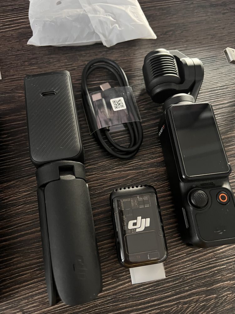 DJI Osmo Pocket 3 Combo