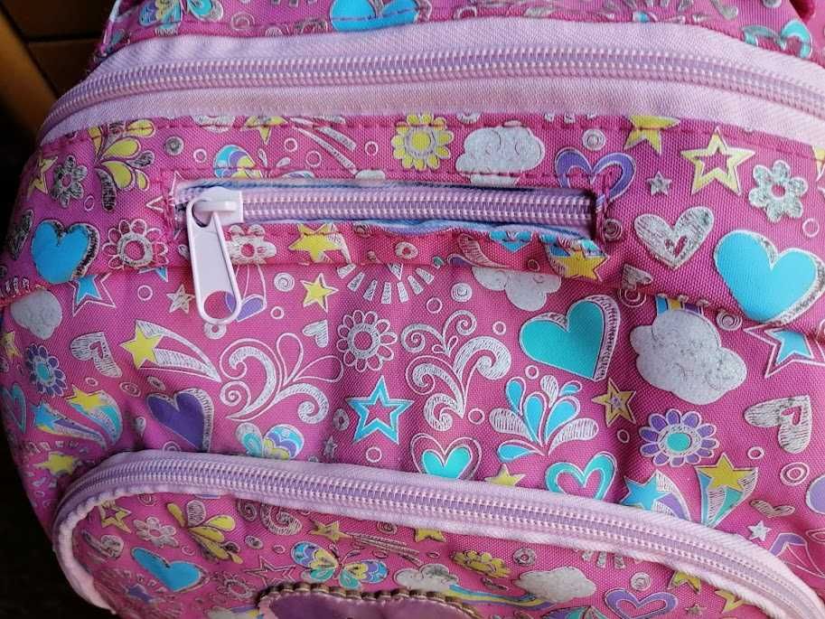 Mochila escolar semi-nova