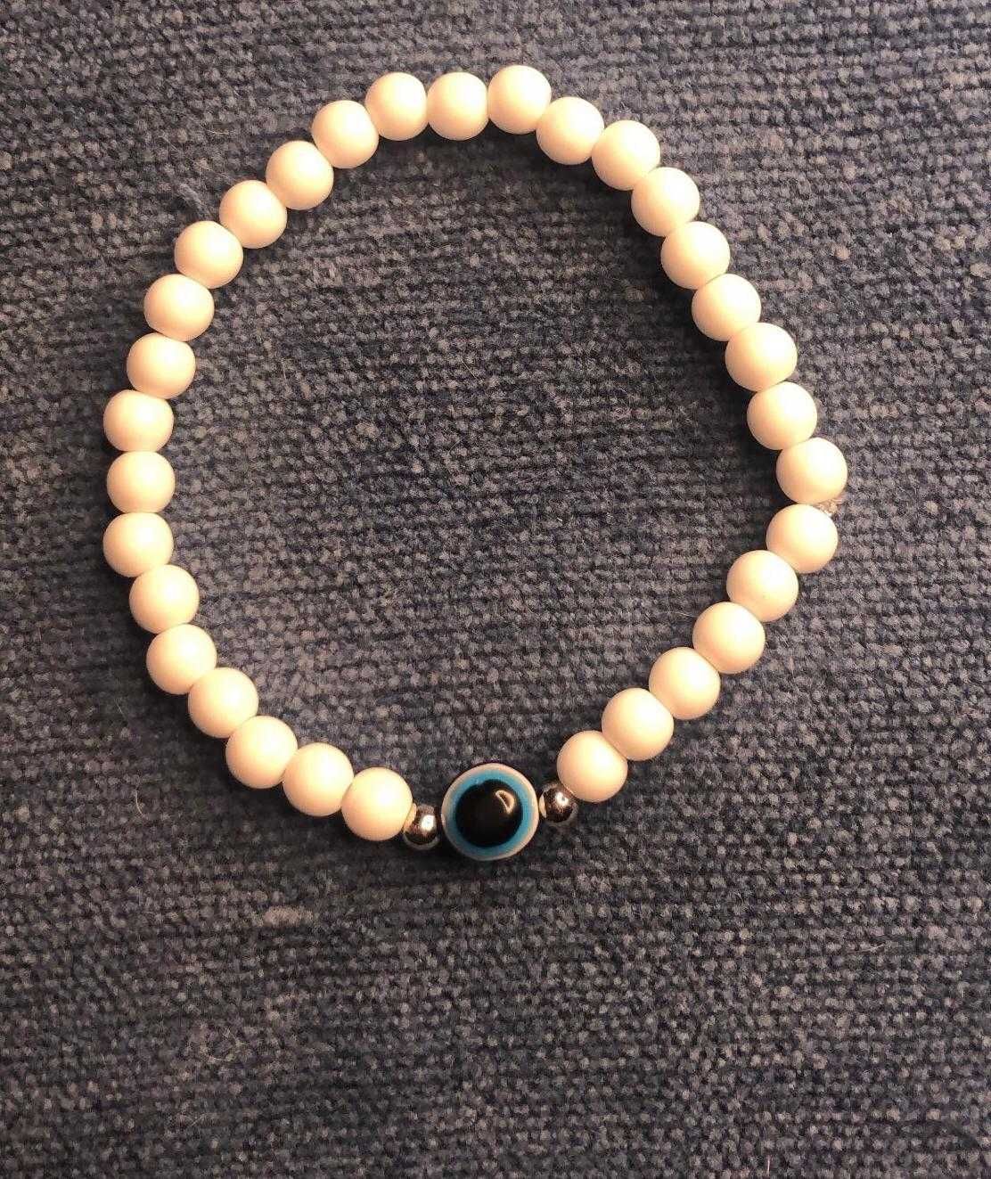 pulseiras variadas