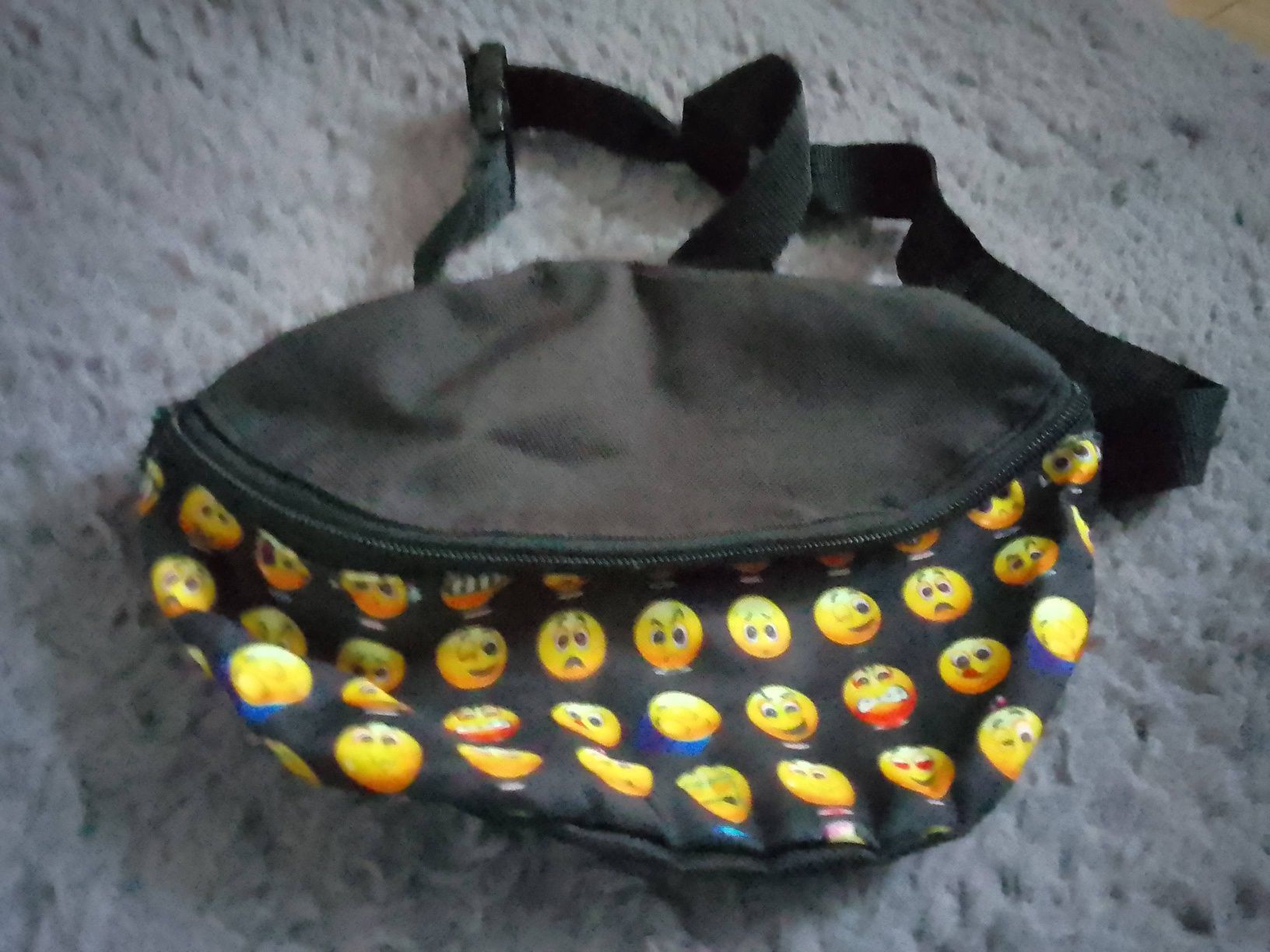 Nerka saszetka emotki