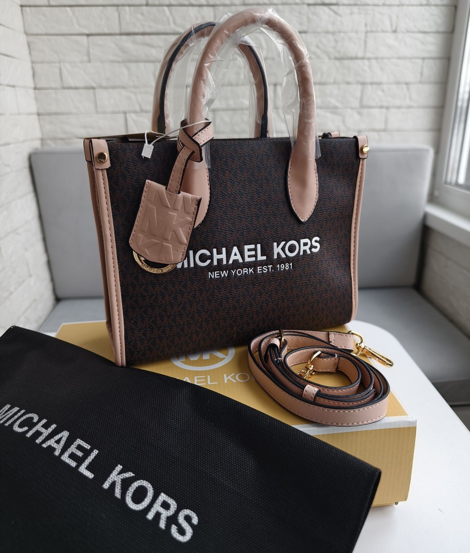 Жіноча сумочка Michael Kors