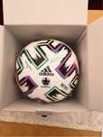 Bola adidas assinada pelo ronaldo