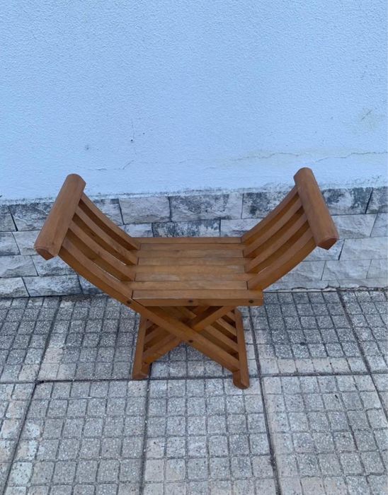 Banco dobravel em madeira