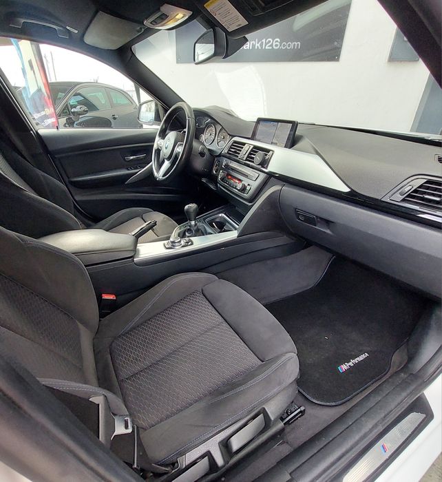BMW 320 PACK-M Performace "LOOK 335"