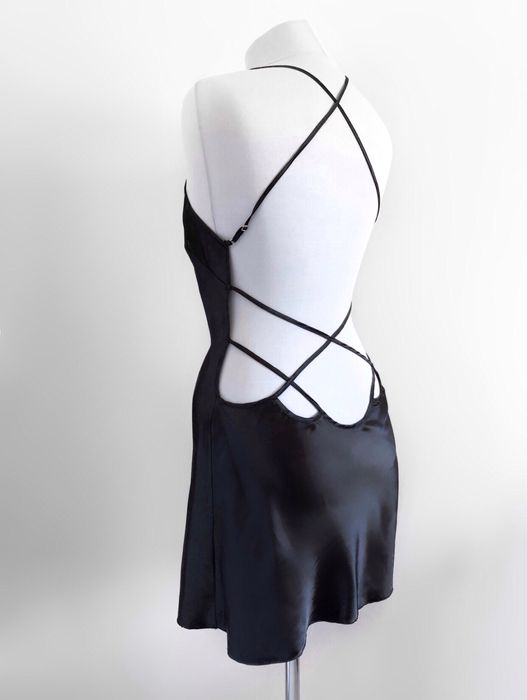 Czarna koszulka bieliźniana z koronką slip dress m