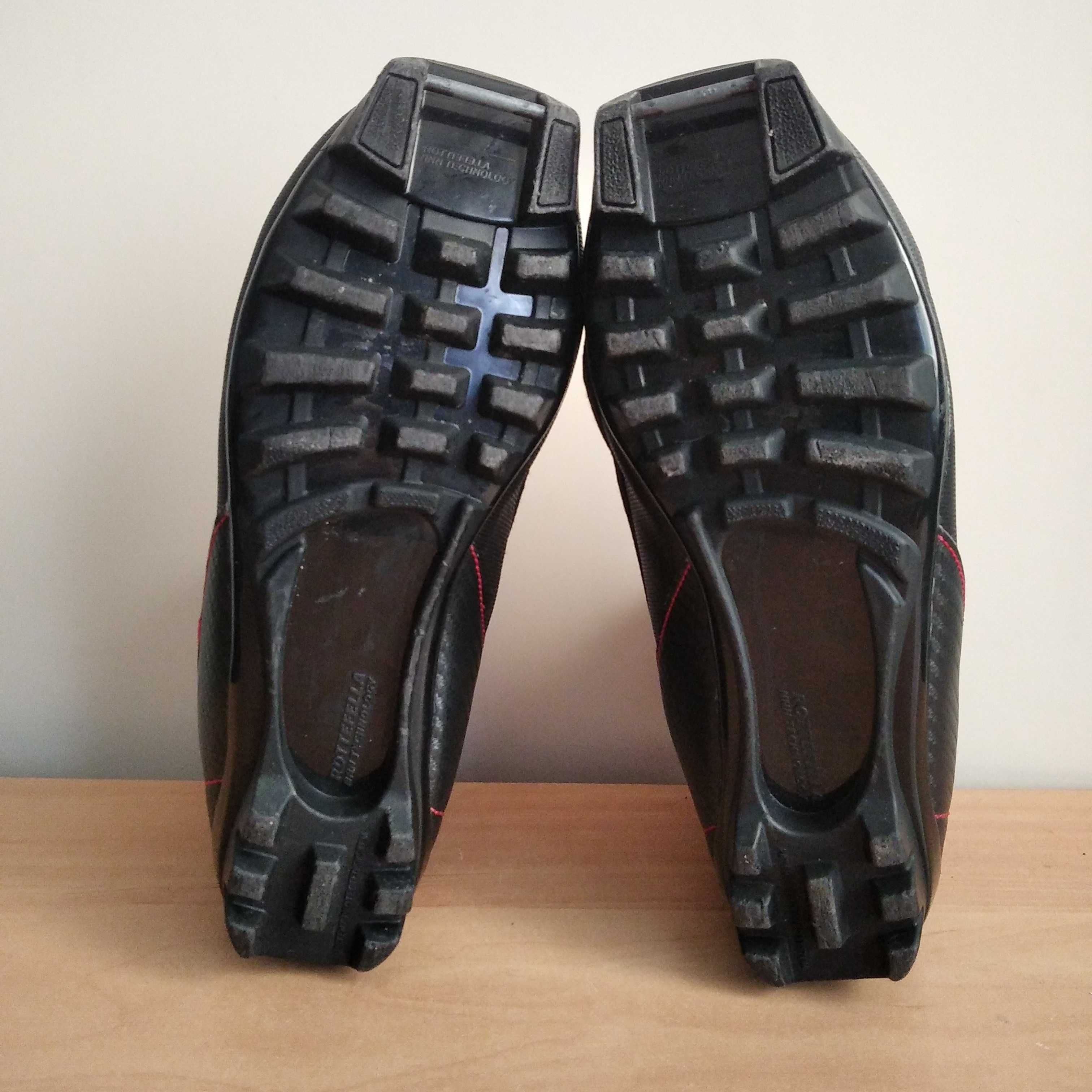 Buty narciarskie biegowe MADSHUS Raceline NNN roz.eu-38