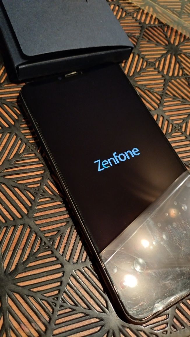 Smartfon Asus Zenfon 5