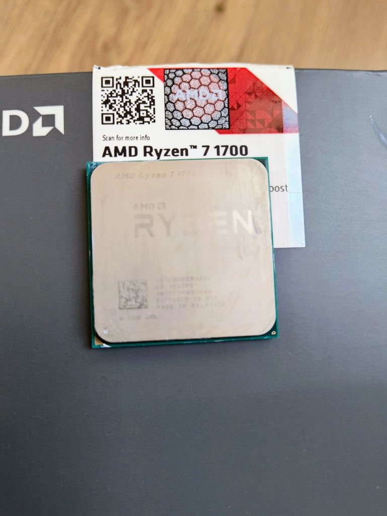 Procesor AMD ryzen 7 1700