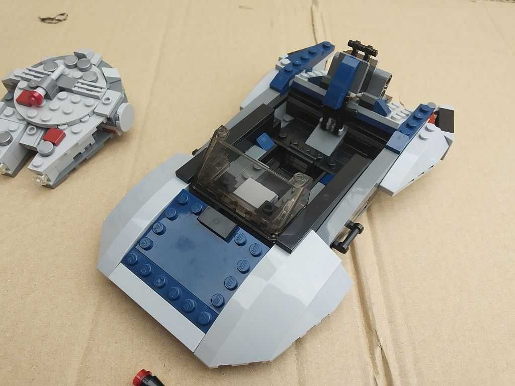 Lego Star Wars 75022 Mandalorian Speeder