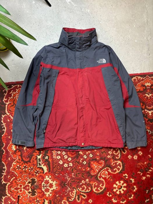 Вітровка The north face