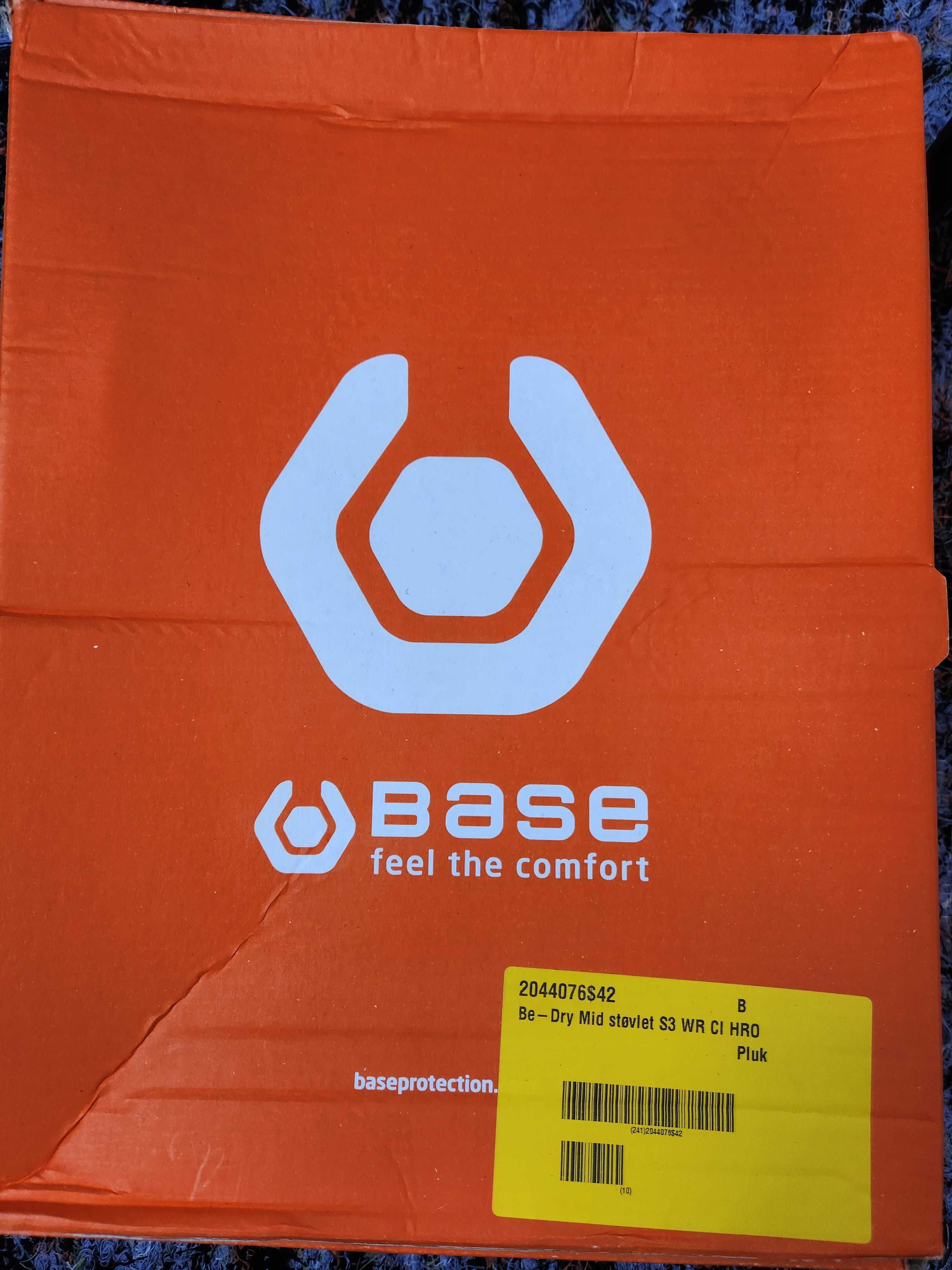 Botas novas de trabalho