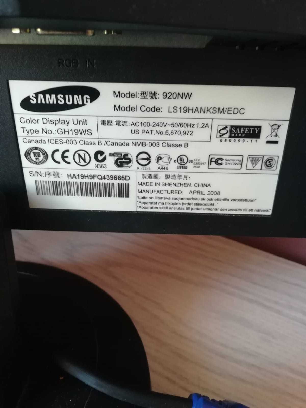 Monitor komputerowy