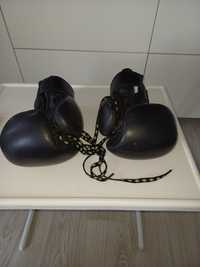 Luvas de boxe pretas