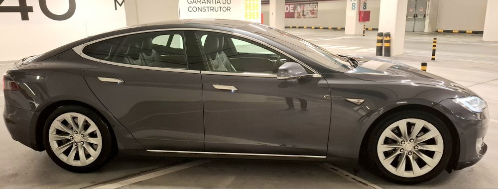 Tesla S85  carregamento vitalício