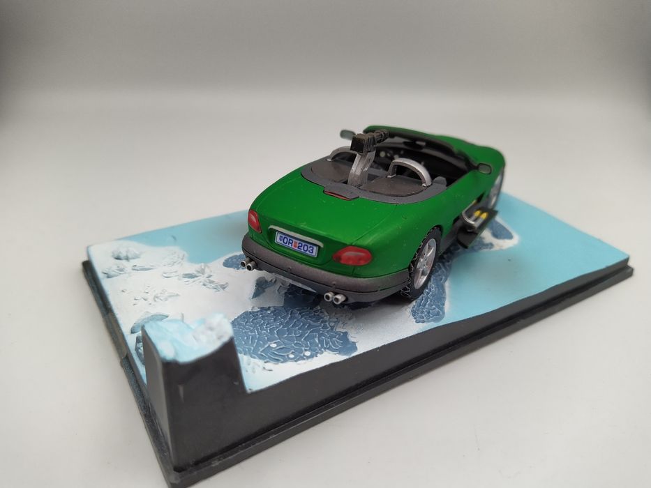 Jaguar XJR James Bond collection Eaglemoss 1:43
