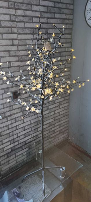 Drzewko stojące  led