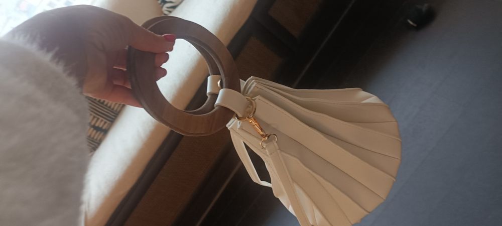 Продам  красивую оригинальную сумку,новую.