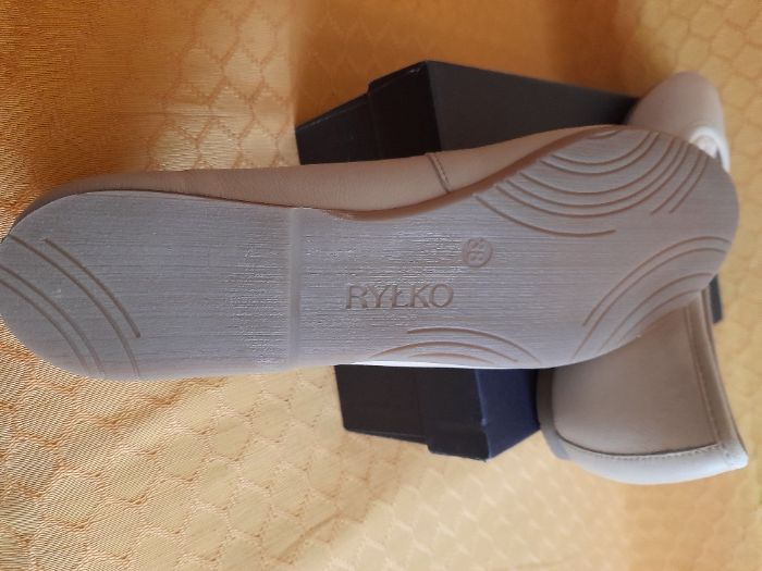 Baleriny beżowe Nowe