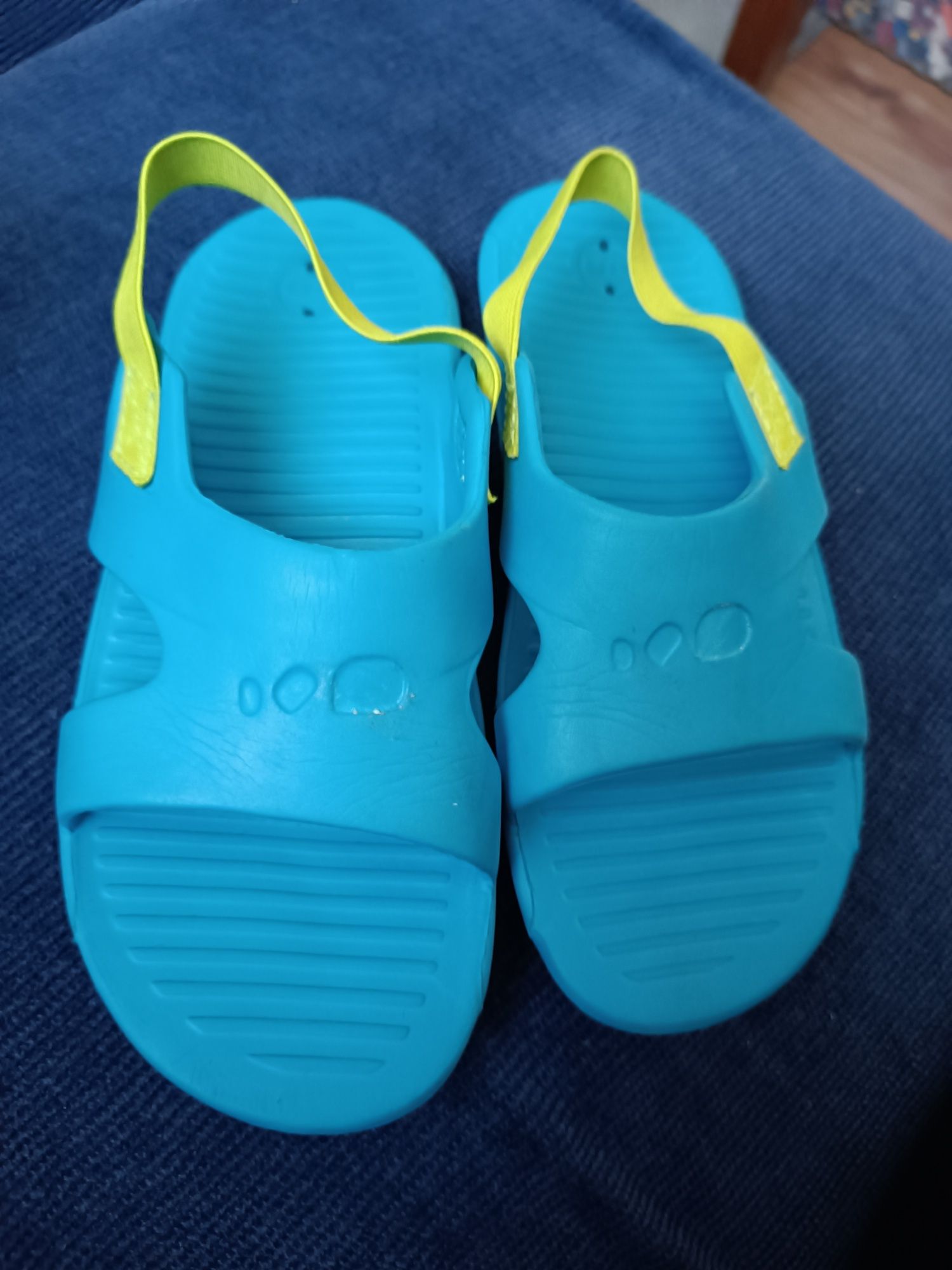 Klapki basen  decathlon 25 26